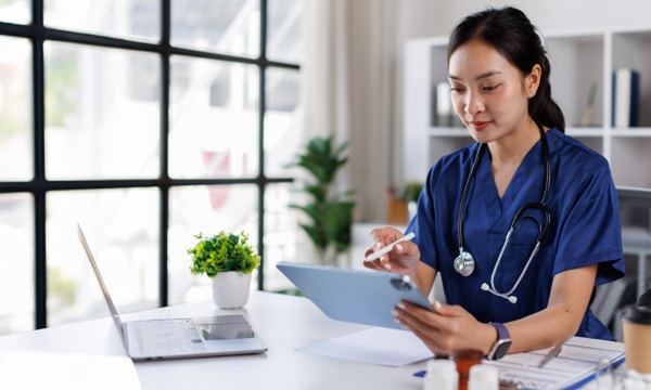 Accelerating clinical evaluation in healthcare and life sciences: How AI is eliminating manual inefficiencies