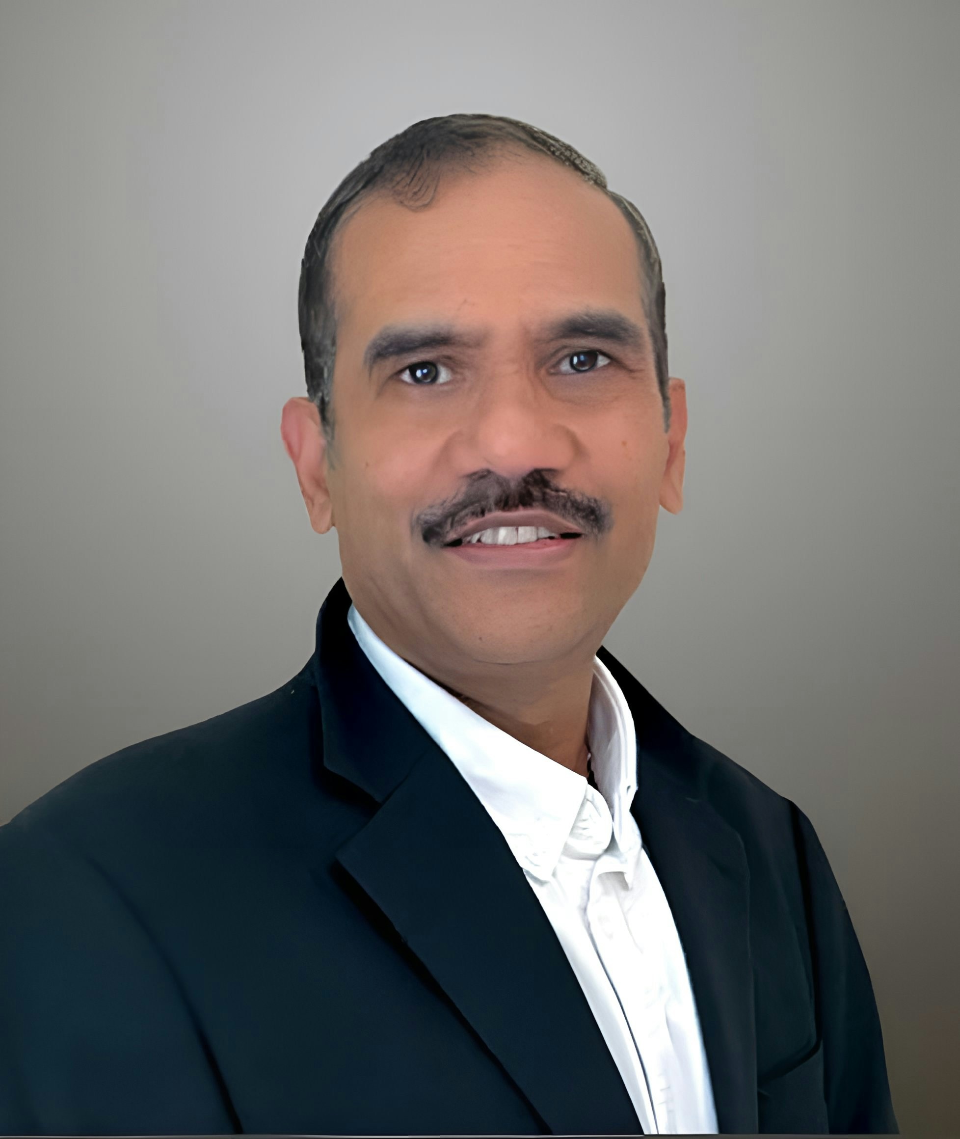 Raghu Raman Lakshmanan Raghu Raman Lakshmanan