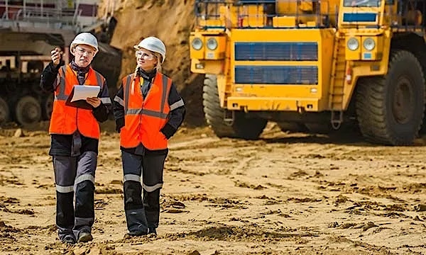 Optimize costs and cloud performance with CloudSMART and AI